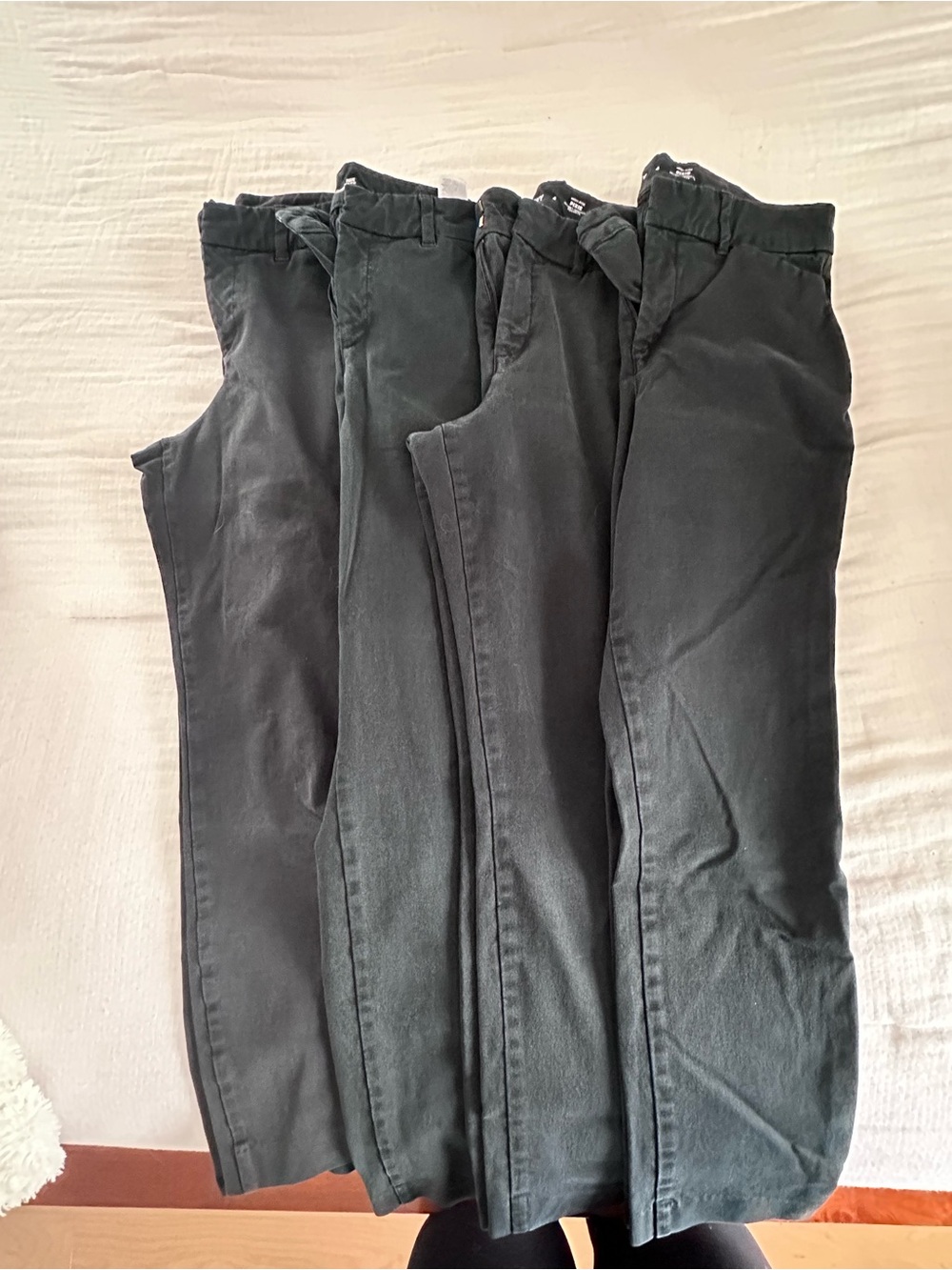 Black Old Navy pants - Pack of Four